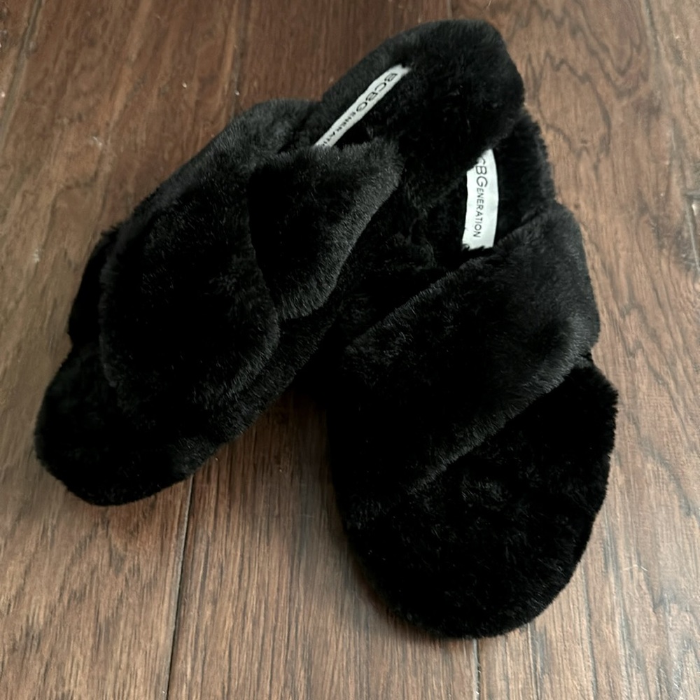 BCBG house slippers